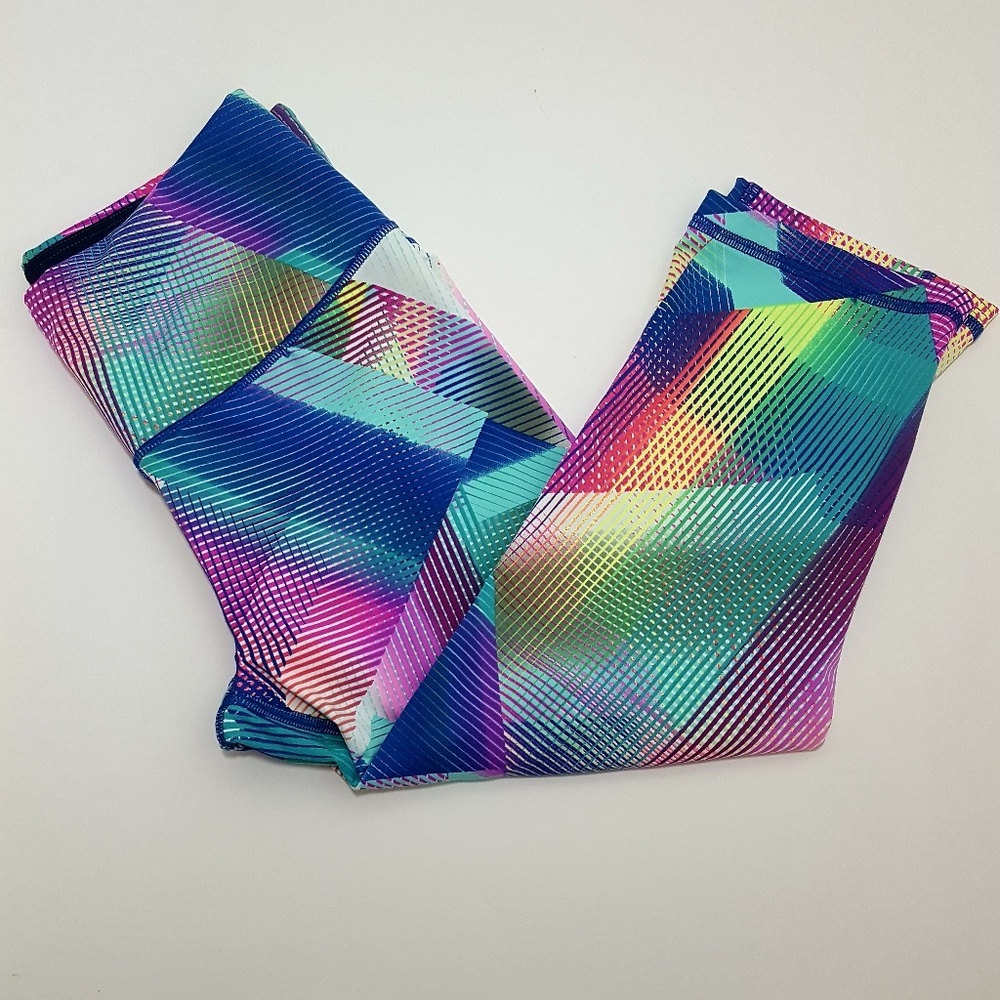 VSX Sport | Knockout Capri | Small